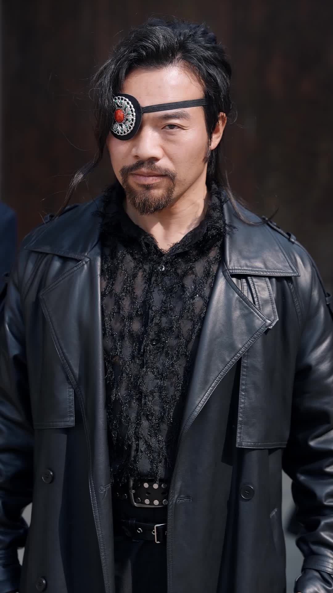 Episode 10 -  سيد السيف المتخفي